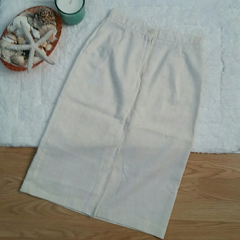 *Vintage High Waisted Pencil Skirt* - Picture 2 of 6
